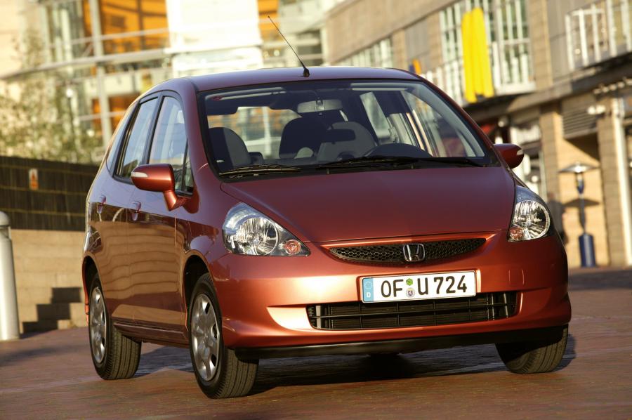  Honda Jazz 2005 года  (фото 12 из 29)
